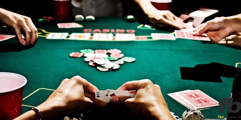 Các mẹo giúp chơi bài poker hiệu quả hơn